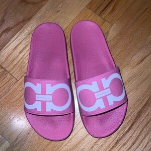 Salvatore Ferragamo Pink Logo Slides